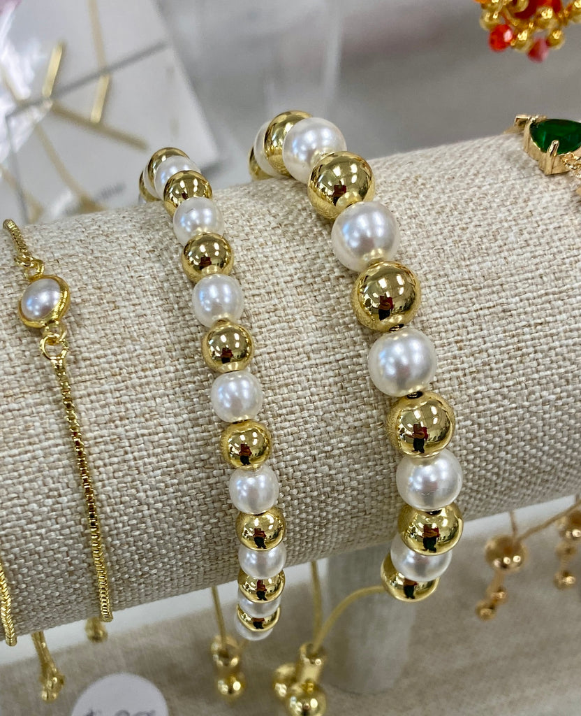 Pearl and Gold Slider Bracelet