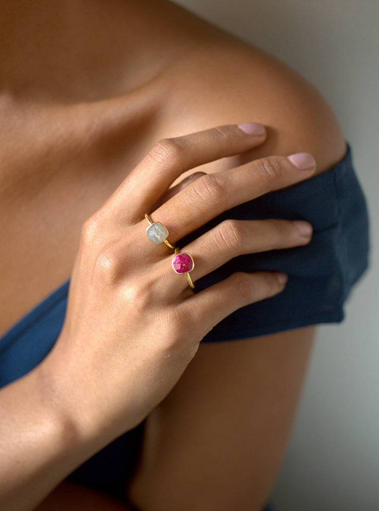 Cushion-shaped Gemstone Ring (8mm)