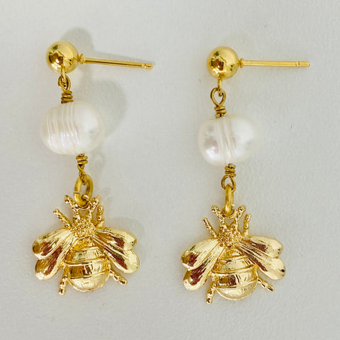 Honeybee Earrings Pearl and Gold