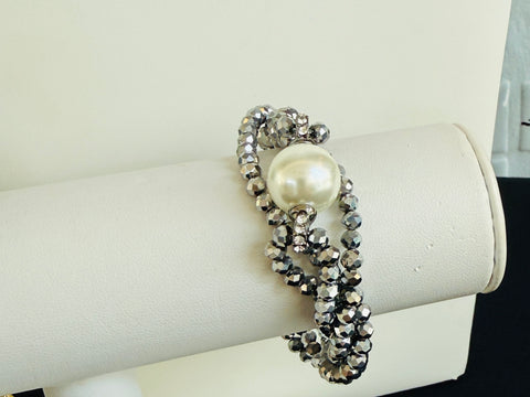 Pearl and Crystal Bead Bracelet