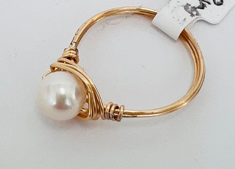 Wire Pearl Ring