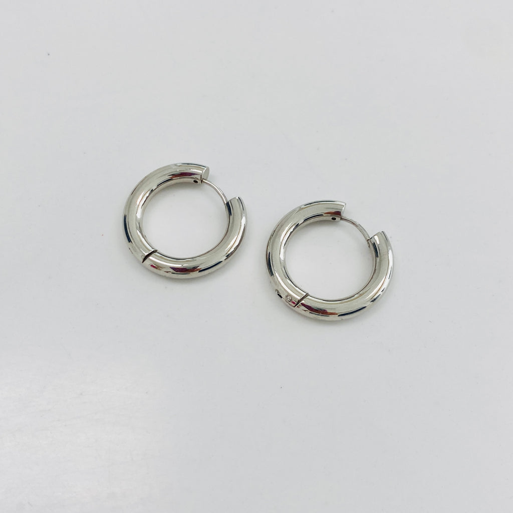 Vani Chunky Silver Hoop Earrings