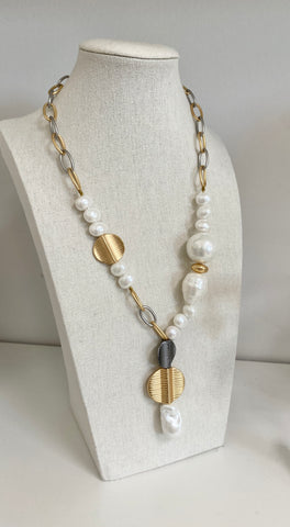 Vani Pearl Statement Necklace