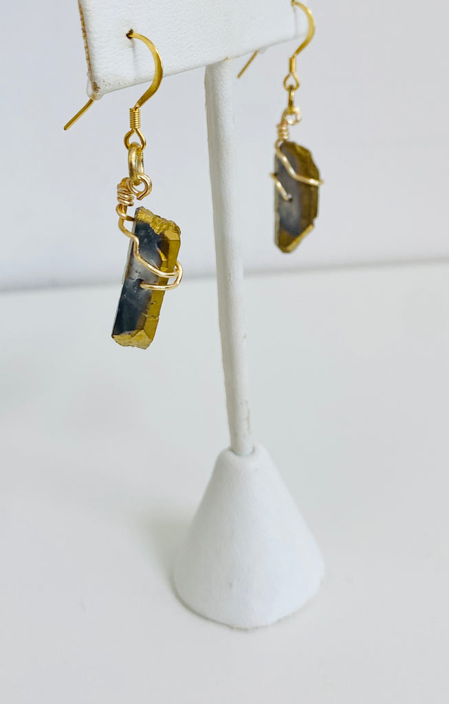 Gold Quartz Earrings
