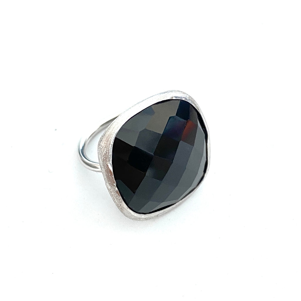 Cushion-shaped Onyx Stone Brushed Silver Ring