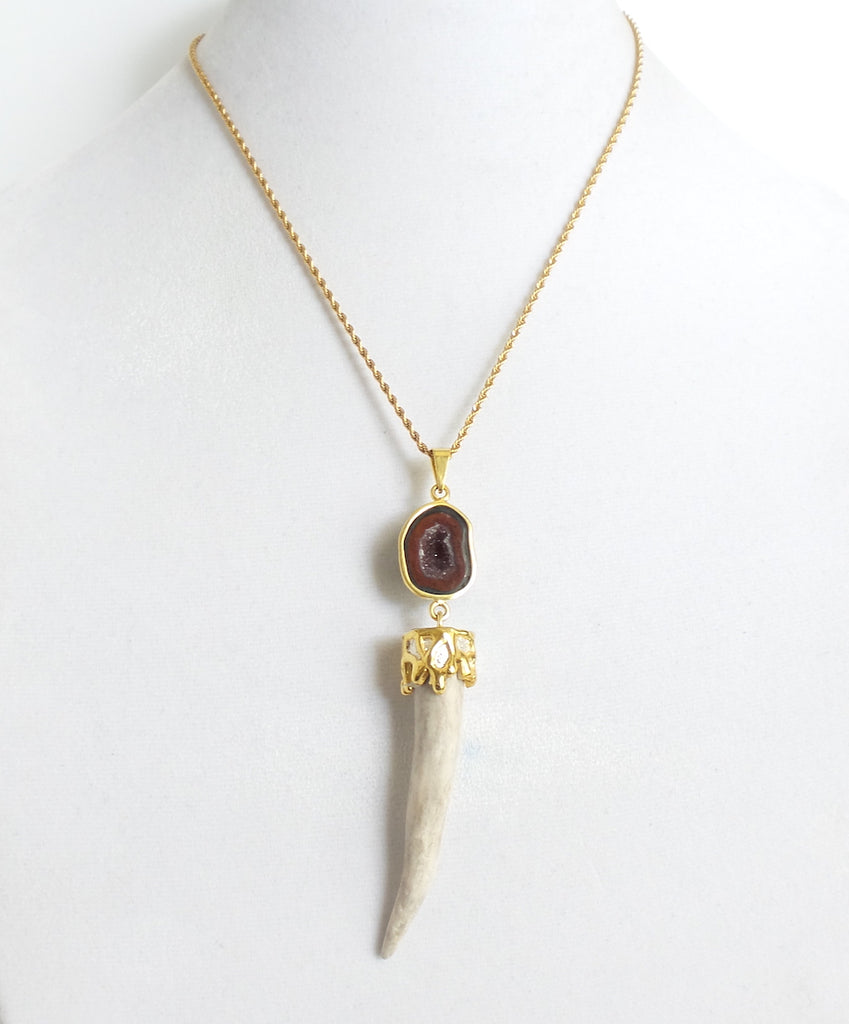 Gold Drops Red Stone Horn Short Necklace - Estilo Concept Store