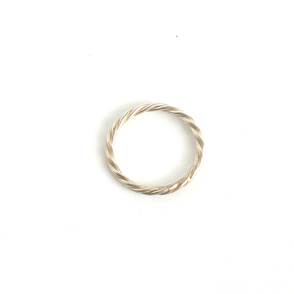 Twisted Silver Ring - Estilo Concept Store